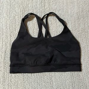 Black camo Lululemon sports bra size 4